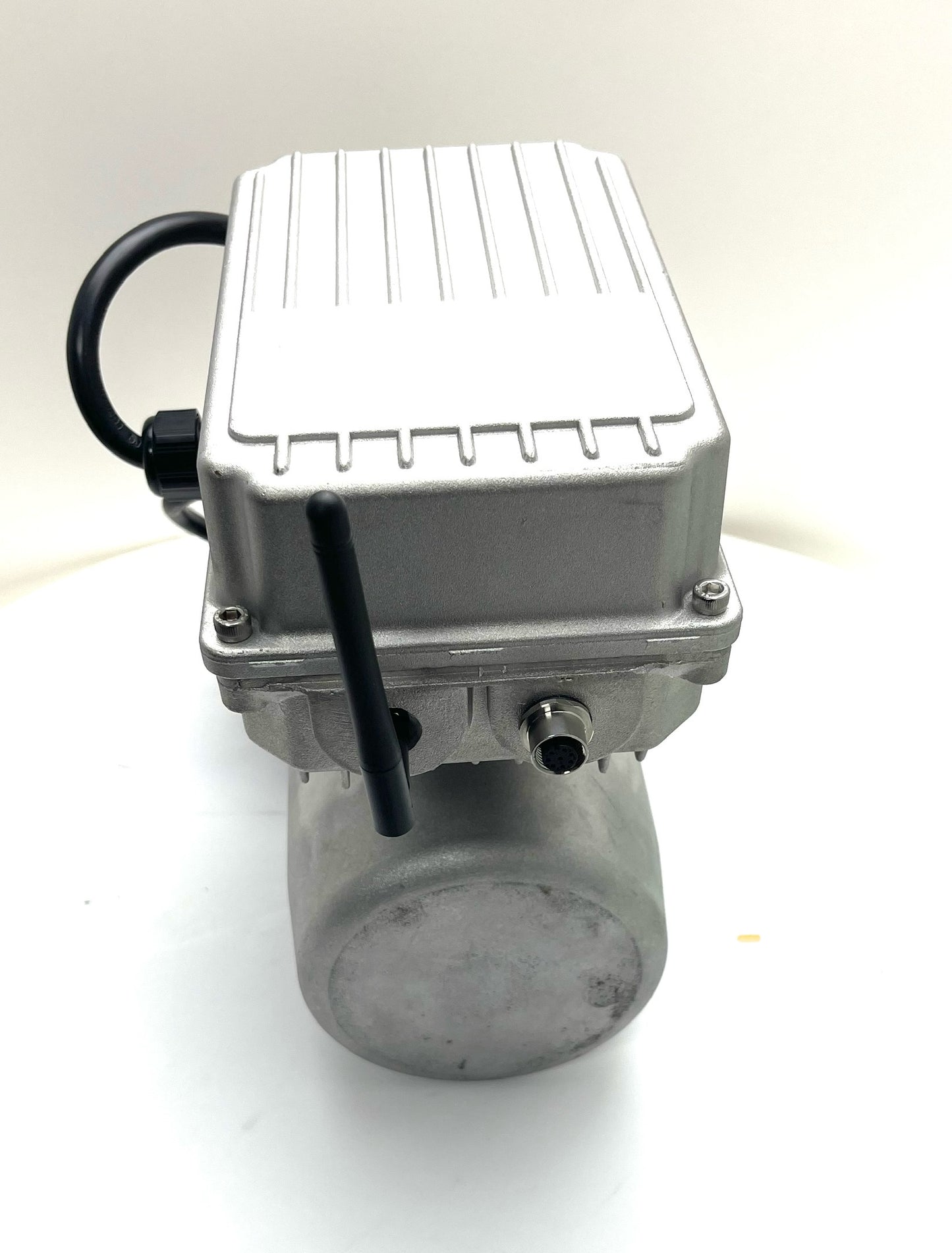 Solacrion®  - 110V/1ph 1.5hp 2-stop 433Mhz lift system.